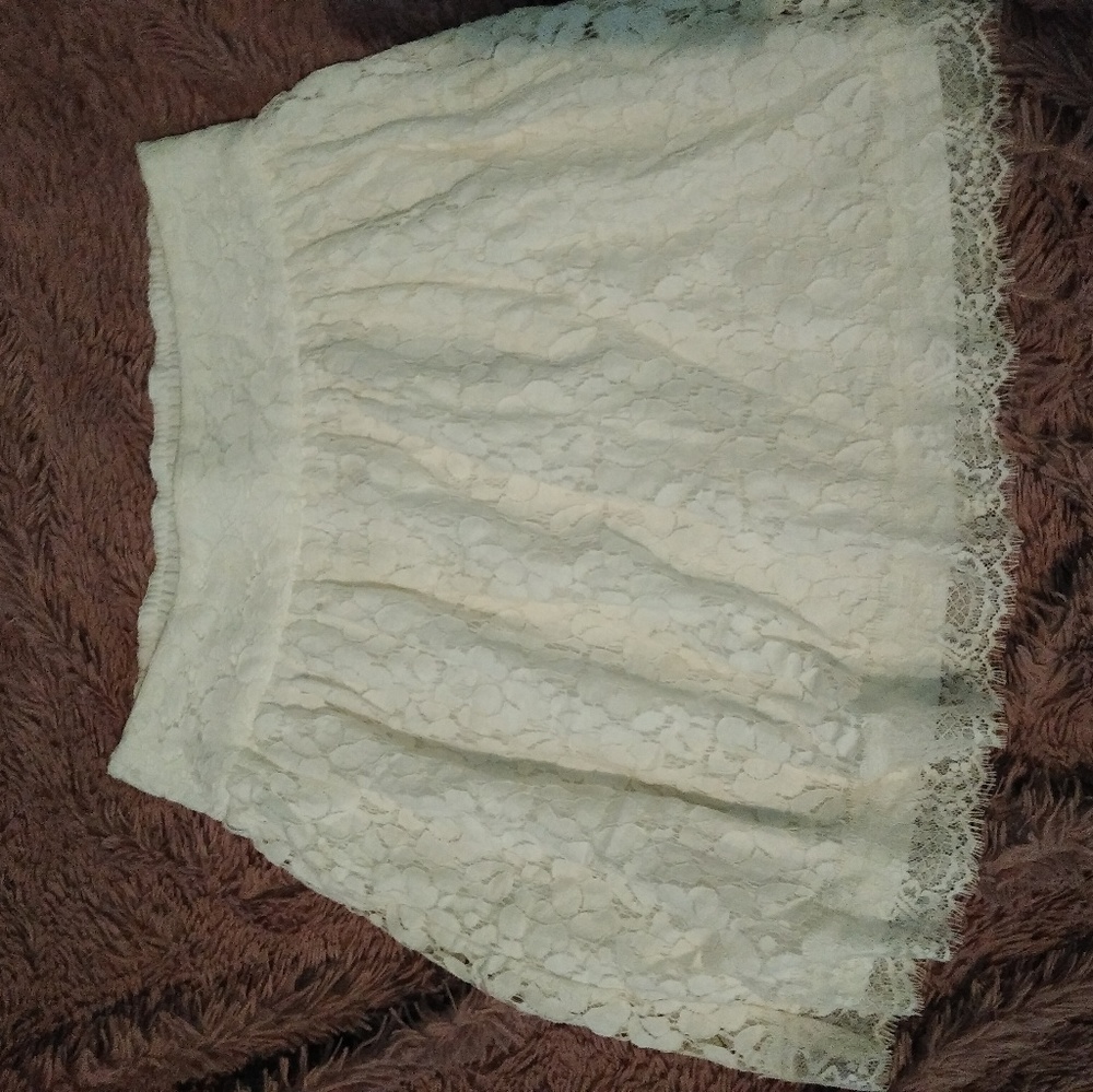 White lace skirt